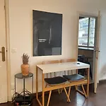 Grand Confortable A Saint-germain-des-pres Апартаменты
